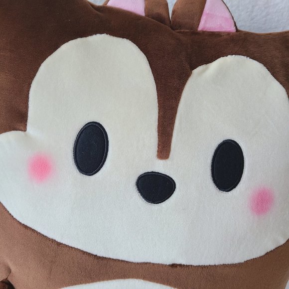 Disney - Chip & Dale - CHIP Marshmallow Square Hug Cushion - Picture 2 of 3